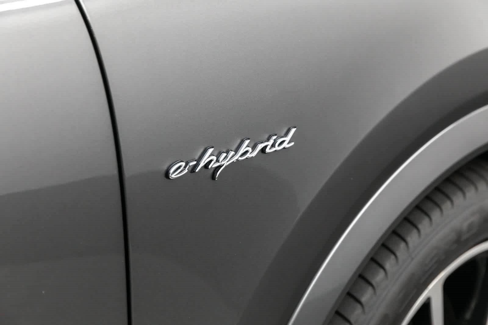 2022 Porsche Cayenne E-Hybrid